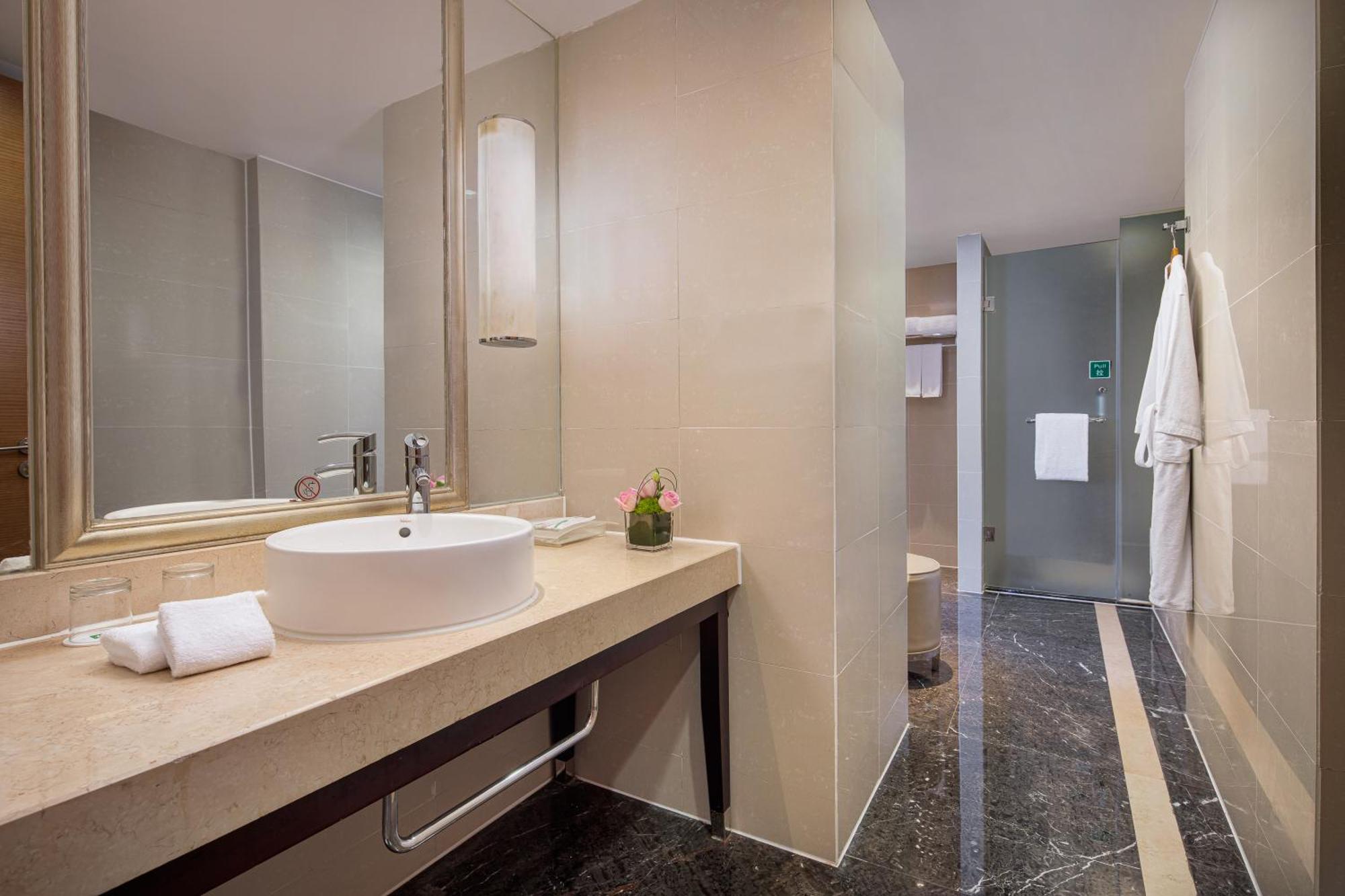Holiday Inn Chengdu Century City-Easttower Esterno foto